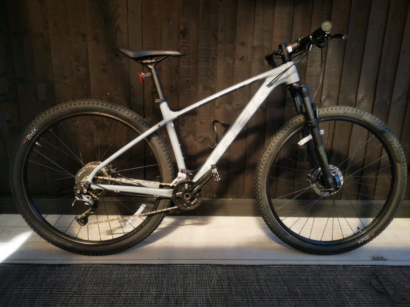 Trek X-Caliber 7 Hardtail Mountain Bike 